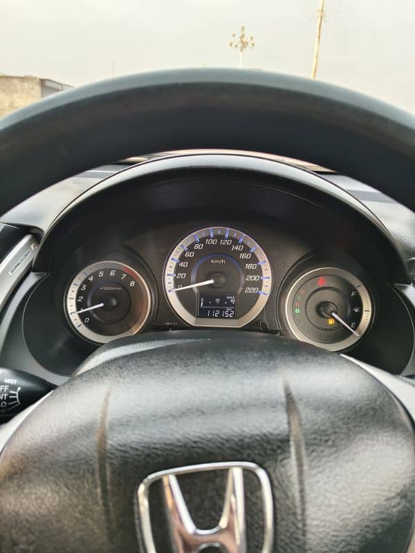 Honda City Aspire 2016 Automatic 13