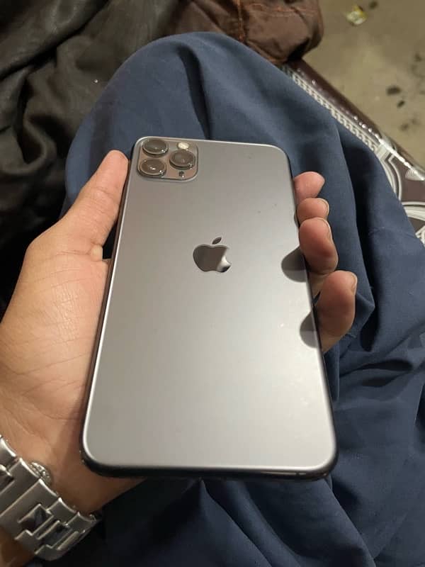 iPhone 11 Pro Max Chance Peice 2