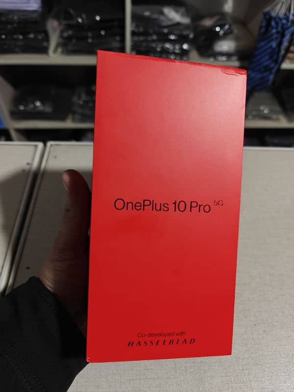 One Plus 10pro offecial pta complete box 12-256 4