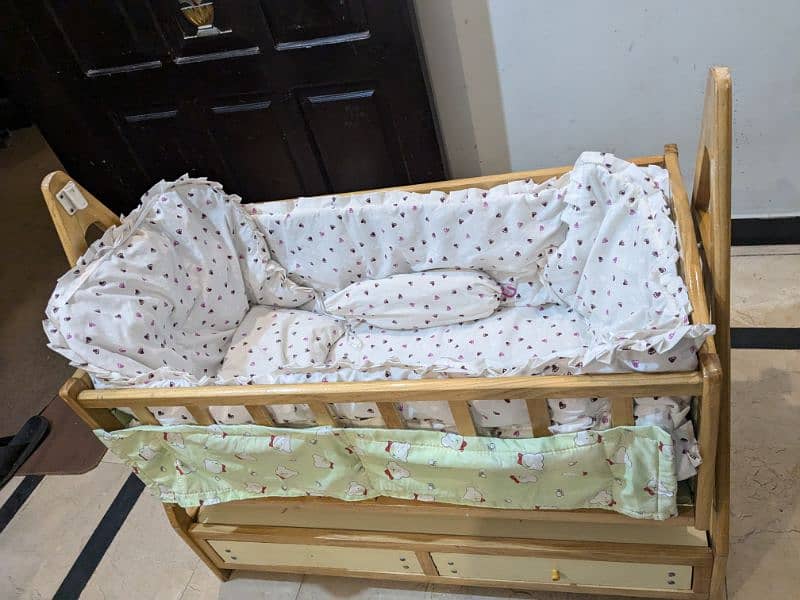 baby cot 2