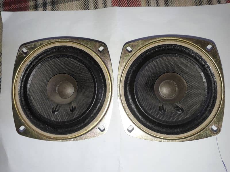 Two speakers 5 inch Toyota 40W each 1