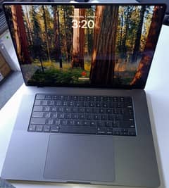 MacBook Pro 16" 2023 M3 Pro Ram 18 SSD 512 Just 15 Cycle Use