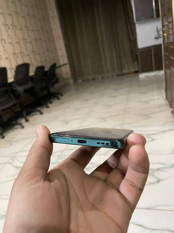 OPPO RENO12F 4G 9/10 condition 3