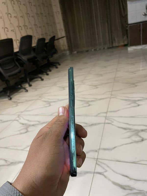 OPPO RENO12F 4G 9/10 condition 5