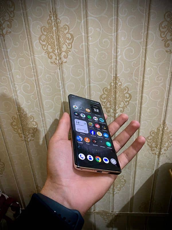 vivo v30e with box 1