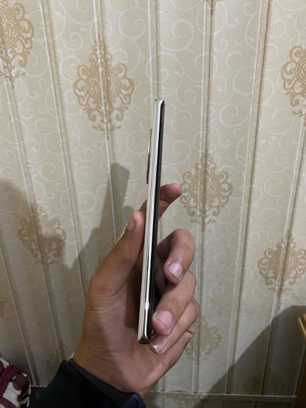 vivo v30e with box 5