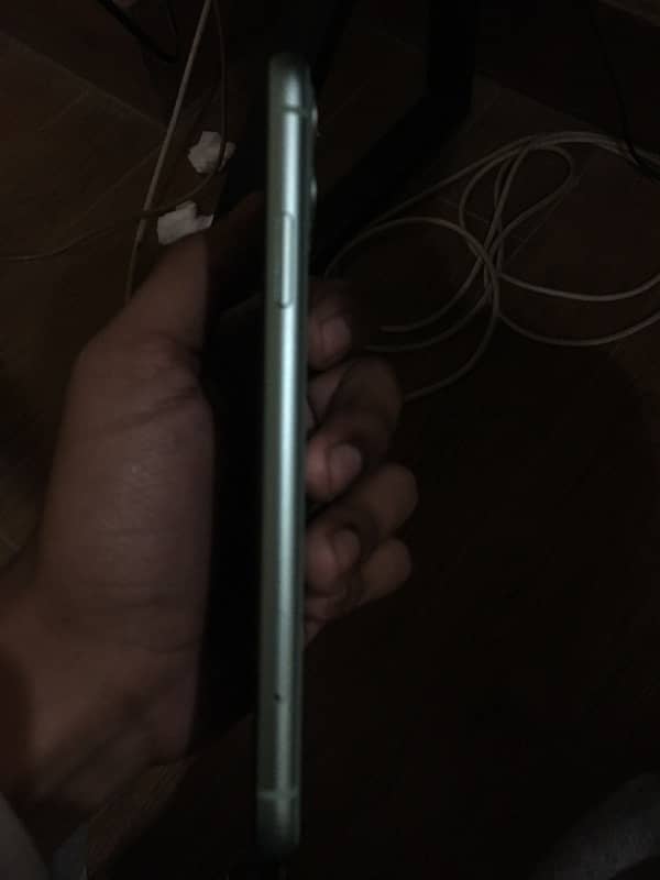 iphone 11 jv at very low price 3