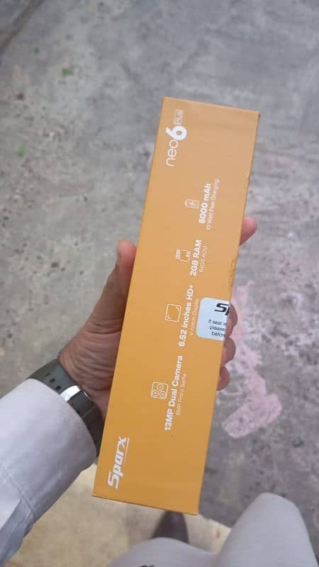 Sparx neo 6plus 10/10 9 months wareenty available 3