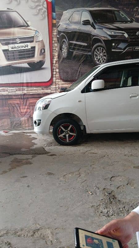 Suzuki Wagon R 2017 3