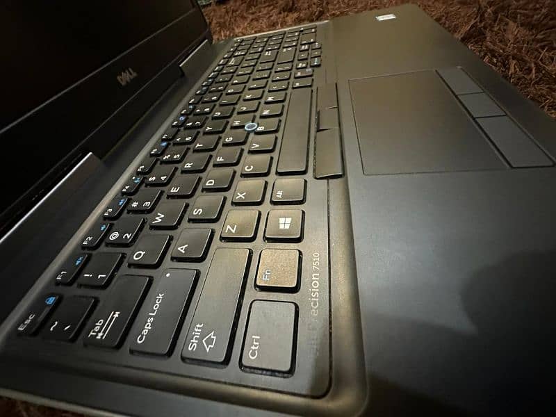 Dell Precision 7510 (4gb Nvidia graphics) 9