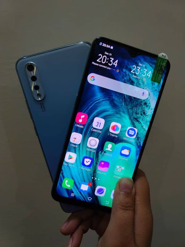 Vivo S1 8/256 Super AMOLED Display 1