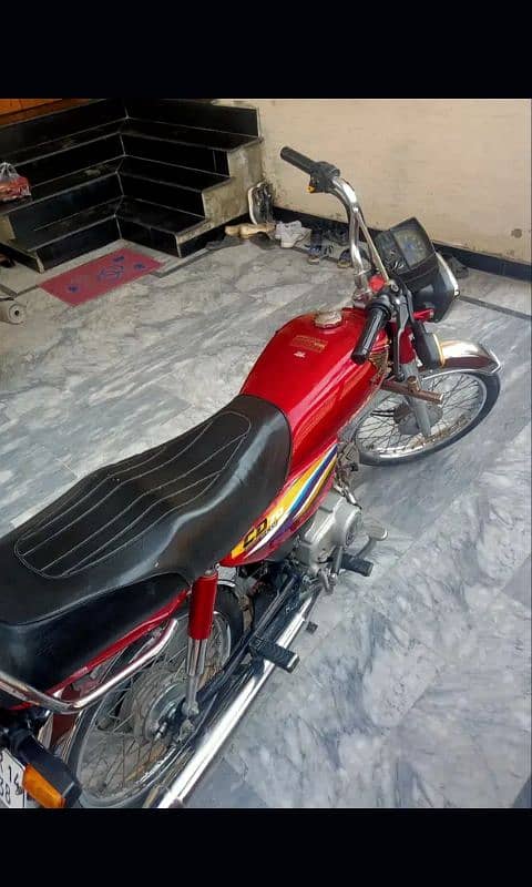 Good conditionbike for urgent sale Model 2014-15 2