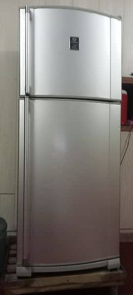 dowlanc fridge 0