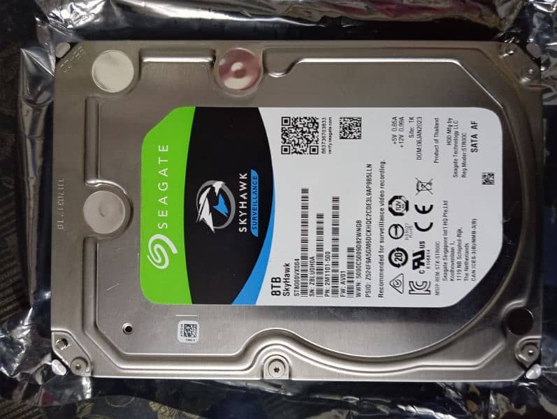 8TB SKYHAWK ST8000VX004 0