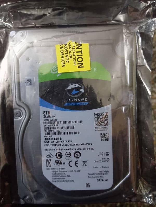 8TB SKYHAWK ST8000VX004 2