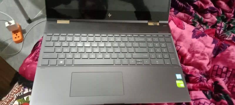 HP Spectre 360 | core i7 8th gen | 2GB graphics card 0