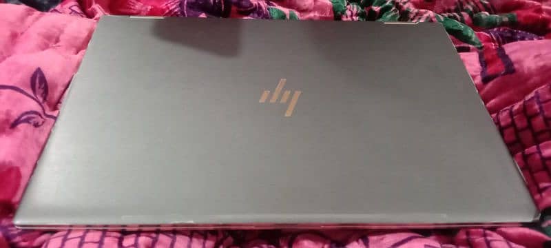 HP Spectre 360 | core i7 8th gen | 2GB graphics card 1