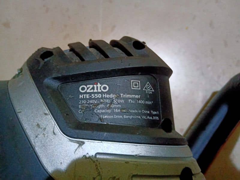 Ozito hedge trimmer 1