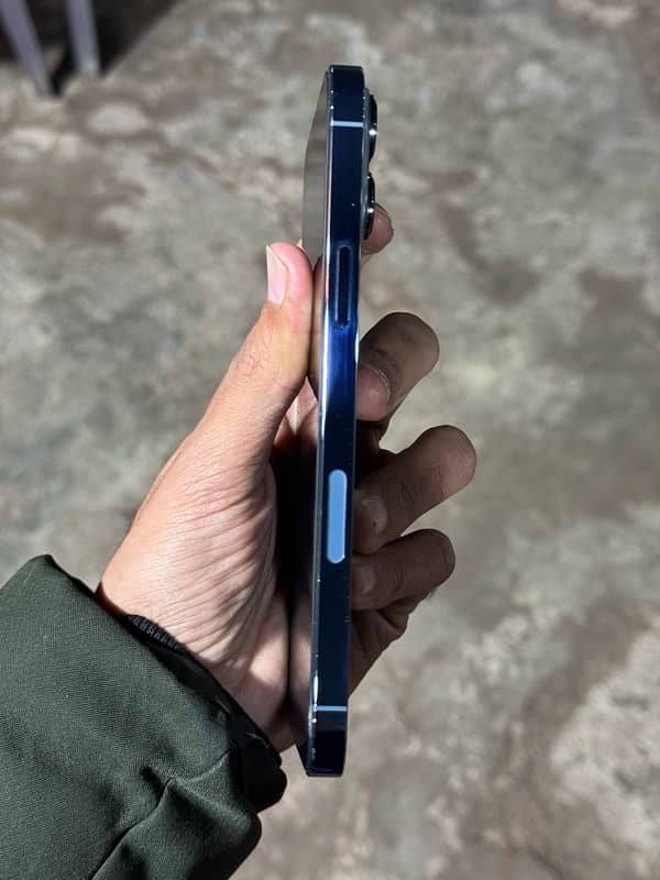 iPhone 13 pro max pta approved 3