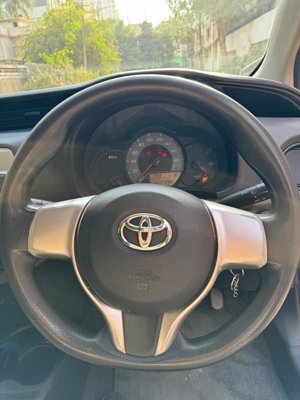 Toyota Vitz 2014 6