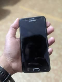 I am selling my Samsung j7 prime pta approved