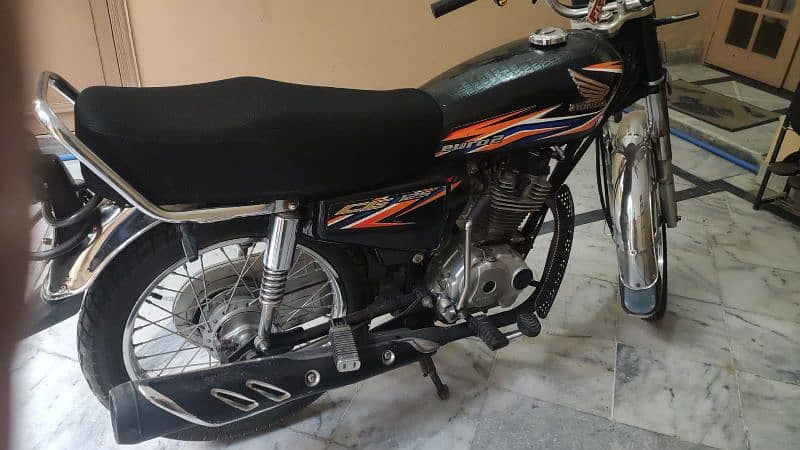 Honda 125 for sale (call after 3pm). 2