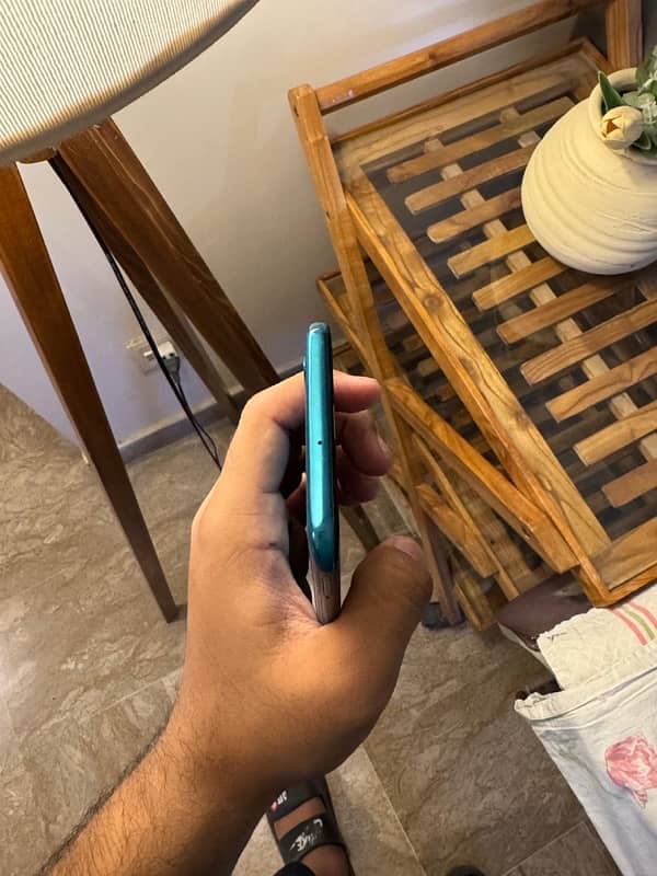 Samsung Galaxy A30s 6