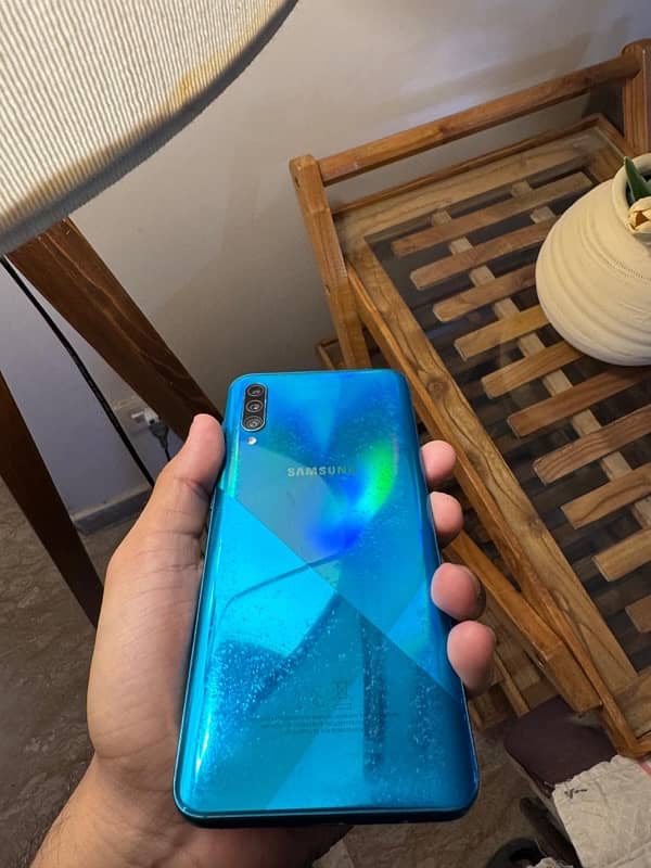 Samsung Galaxy A30s 7