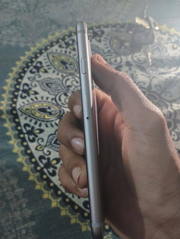 iphone 6   64gb non pta condition 10/10 betri sarvice 2