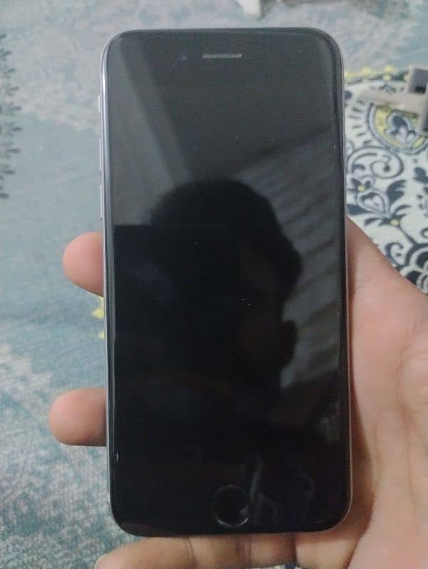 iphone 6   64gb non pta condition 10/10 betri sarvice 4