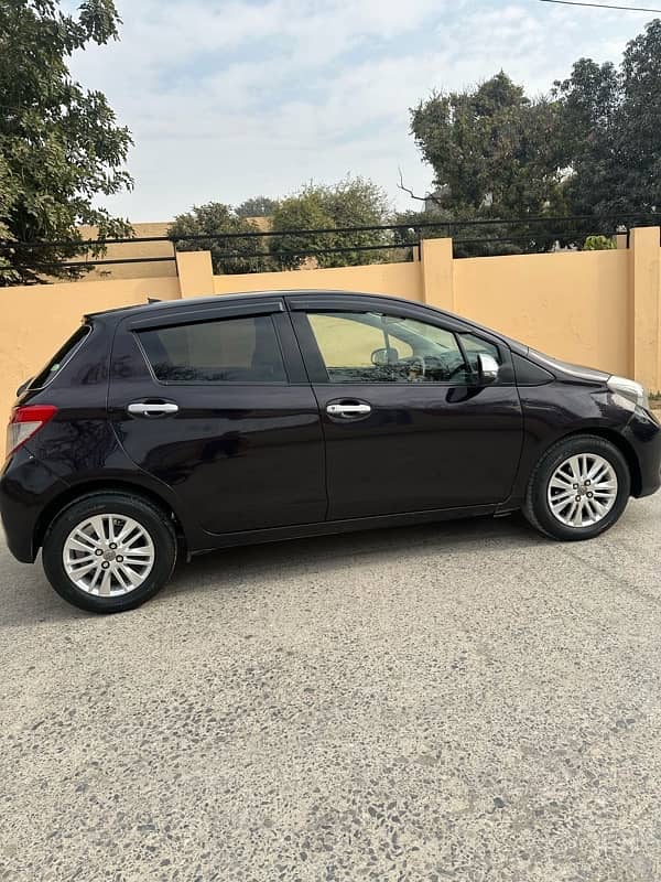 Toyota Vitz 2013 5