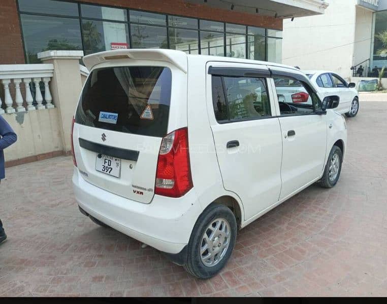 Suzuki Wagon R 2018 11