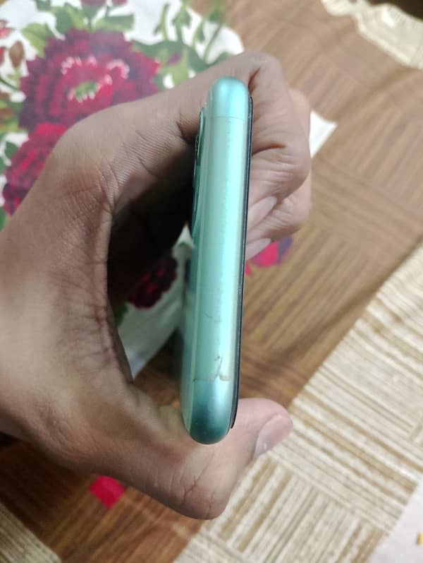 IPHONE 11 128/gb Green Color non pta 1