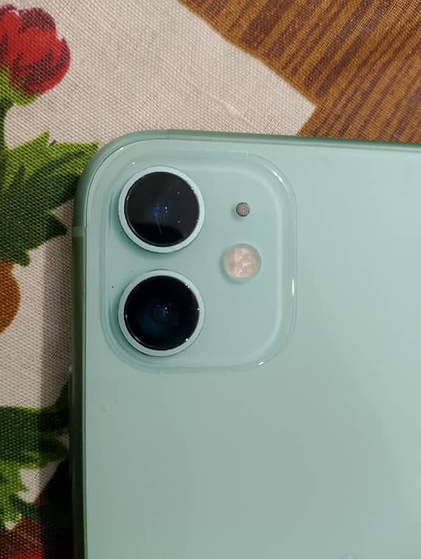 IPHONE 11 128/gb Green Color non pta 6