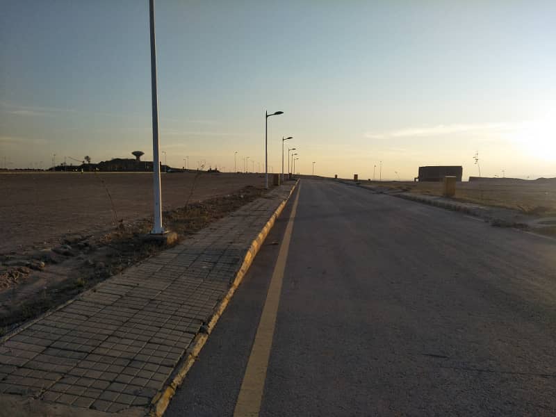 10 Marla Plot in Block I, Bahria Town Phase 8 Prime Location at Investor Price 17