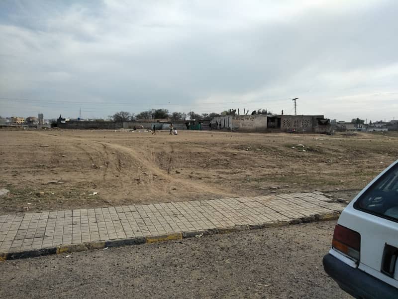 10 Marla Plot in Block I, Bahria Town Phase 8 Prime Location at Investor Price 25