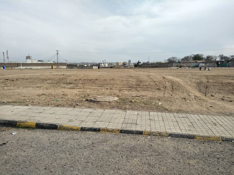 10 Marla Plot in Block I, Bahria Town Phase 8 Prime Location at Investor Price 27