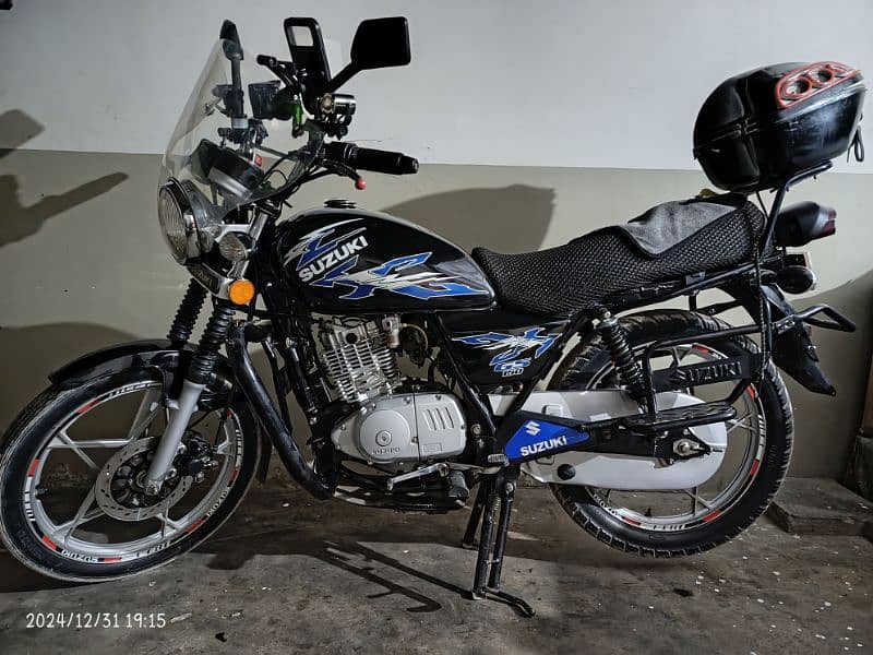 Suzuki Gs 150 SE 0