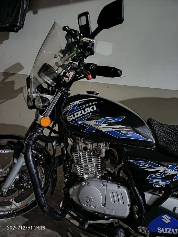 Suzuki Gs 150 SE 3