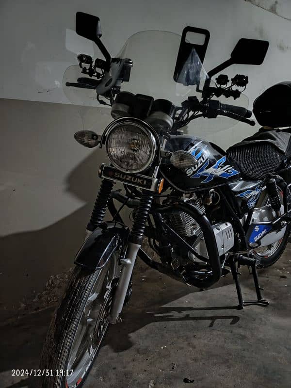 Suzuki Gs 150 SE 5