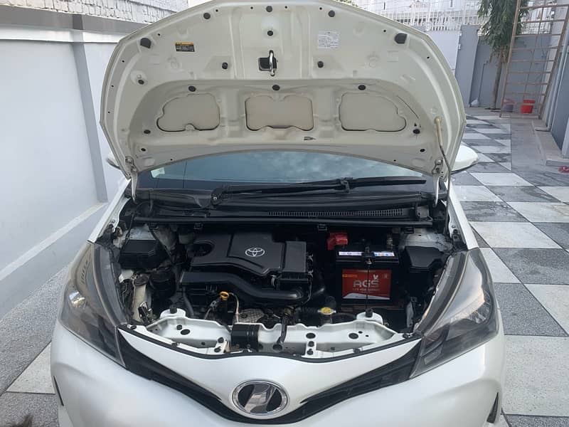 Toyota Vitz 2014/17 15