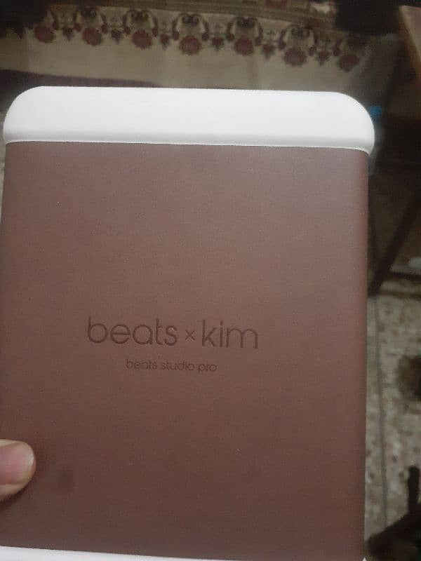 beats Studio Pro x Kim Headphones Original apple 0