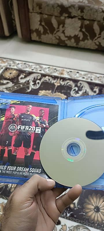 FIFA 20 PS4 Game disk 2