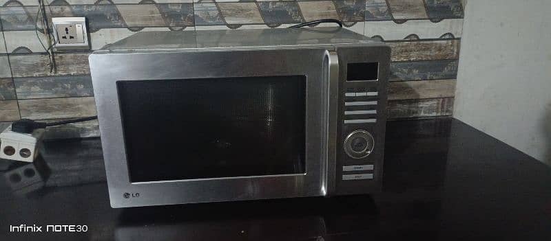 LG MICROWAVE OVEN FOR SALE 7