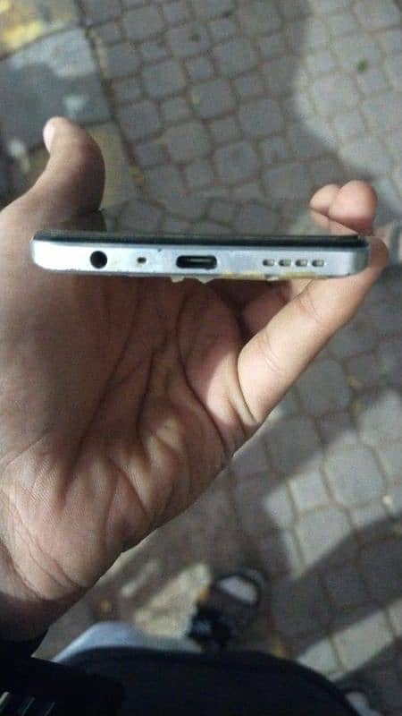 Realme 9 4G 6/128 condition 10/9 with box pta approved 1