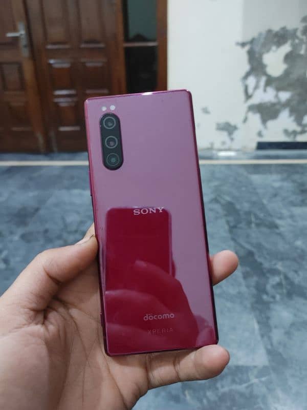 Sony Xperia 5 0