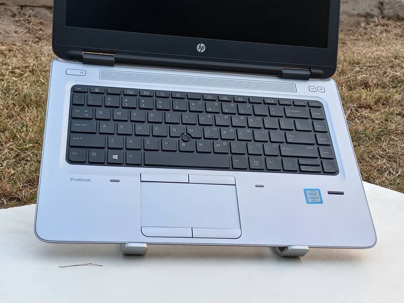 hp laptop 640 g2 core i5 6th gen 8gb ram 256gb ssd | conditon 10 by 10 5