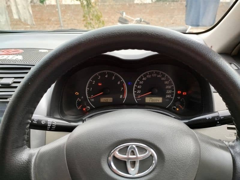 Toyota Corolla GLI 2012 9