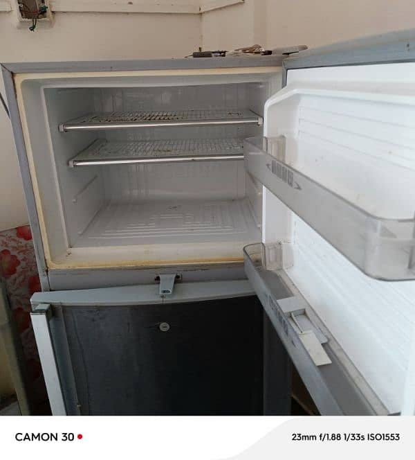 dawlance refrigerator good condition 1