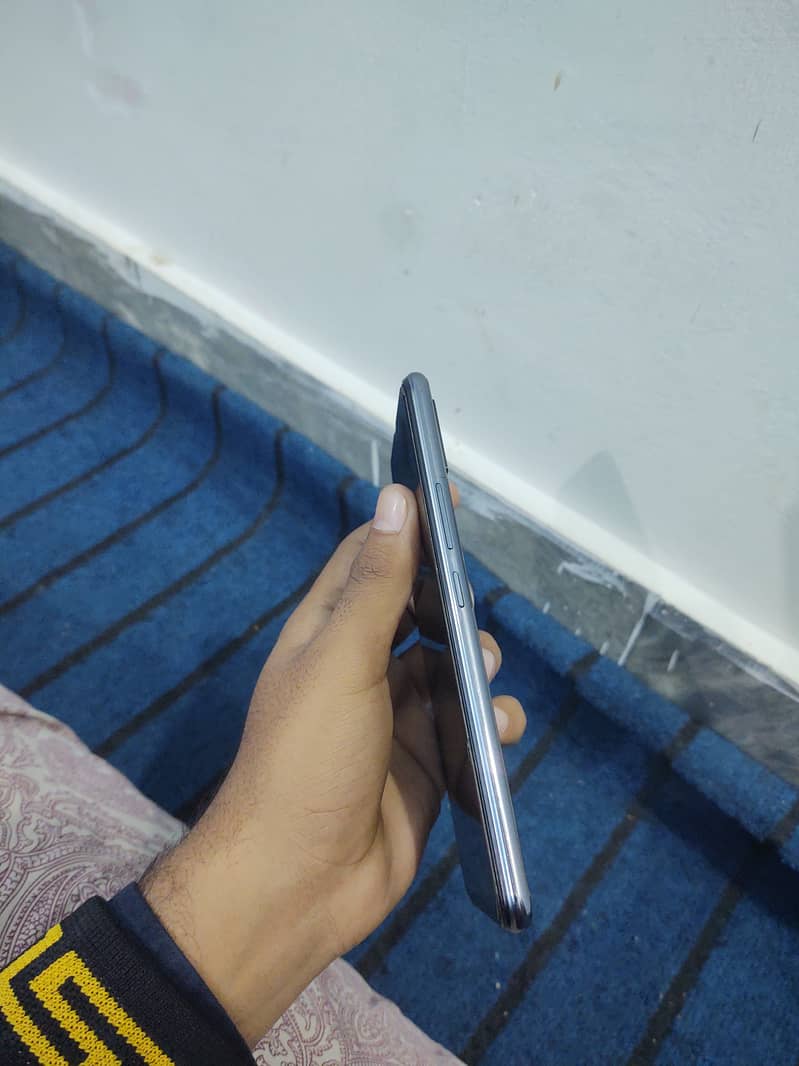 vivo v20 with box 4